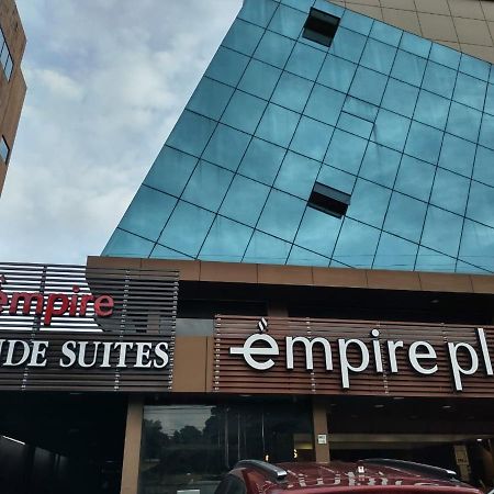 Empire Grande Suites Kochi Exterior photo